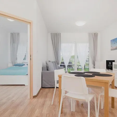 Pod Lipami - By Jantar Apartmán *