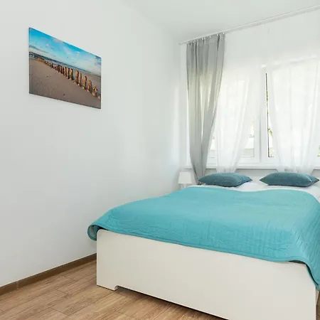 Pod Lipami - By Jantar Apartament *